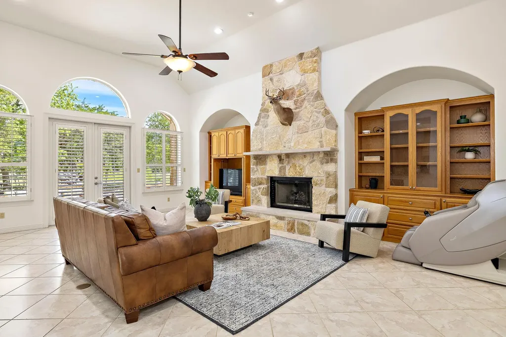100 Palomino Cove Jarrell TX 76537