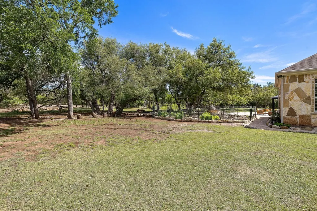 100 Palomino Cove Jarrell TX 76537
