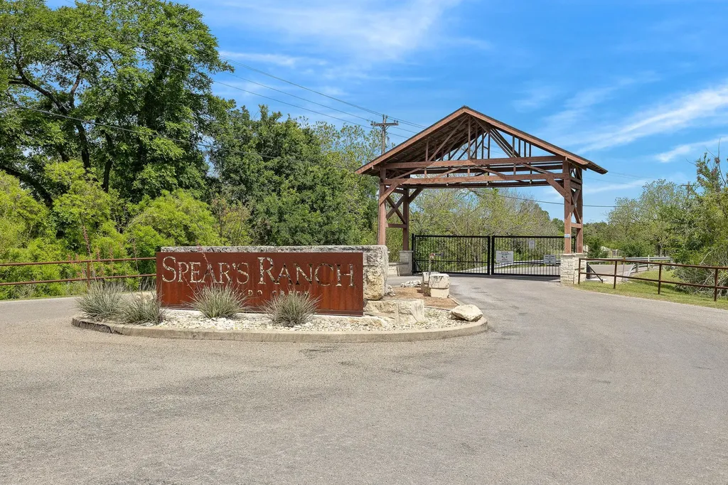 100 Palomino Cove Jarrell TX 76537
