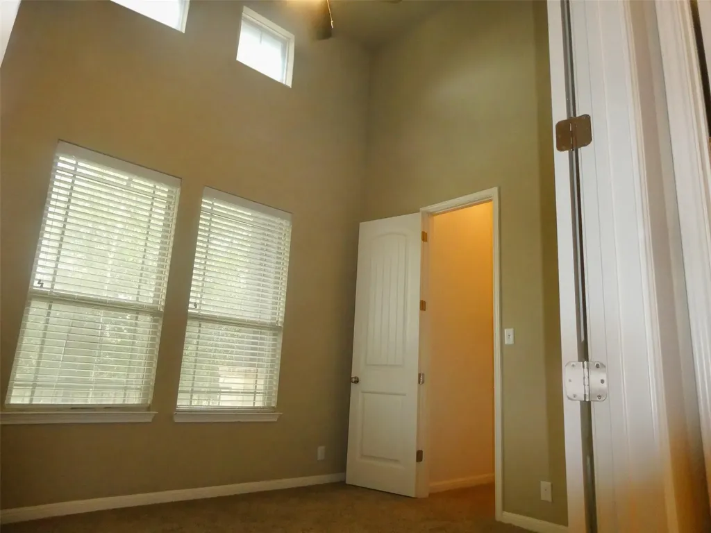 21905 Rock Wren Road Spicewood TX 78669