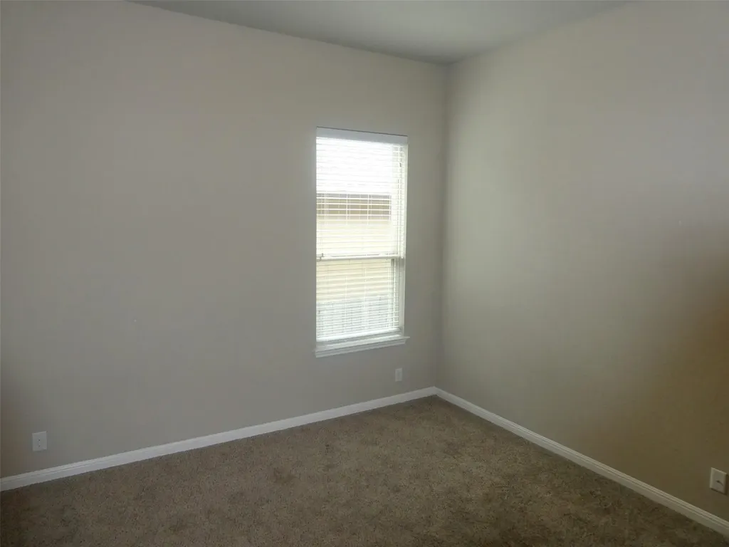 21905 Rock Wren Road Spicewood TX 78669
