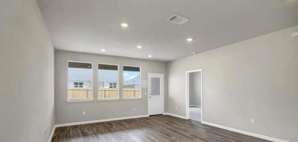 400 Barton Creek Lane Hutto TX 78634