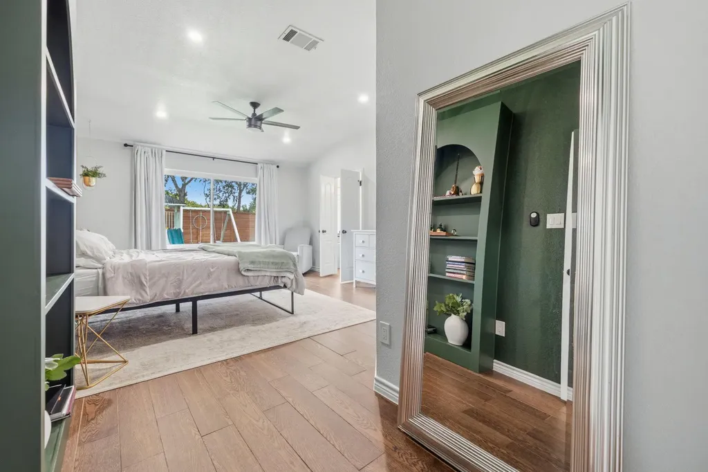 9400 Lightwood Loop Austin TX 78748