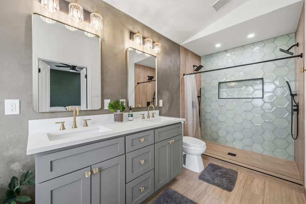 9400 Lightwood Loop Austin TX 78748