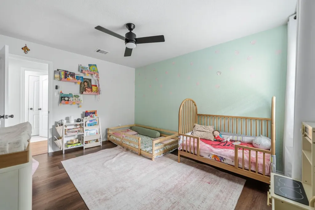 9400 Lightwood Loop Austin TX 78748