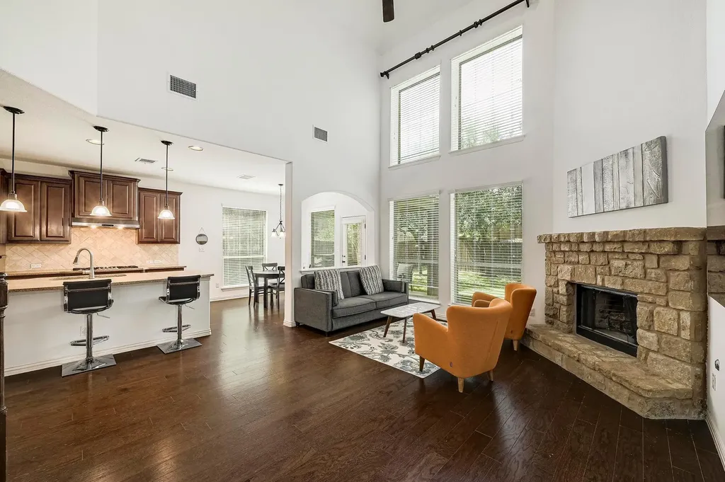 2229 Turtle Mountain Bend Austin TX 78748