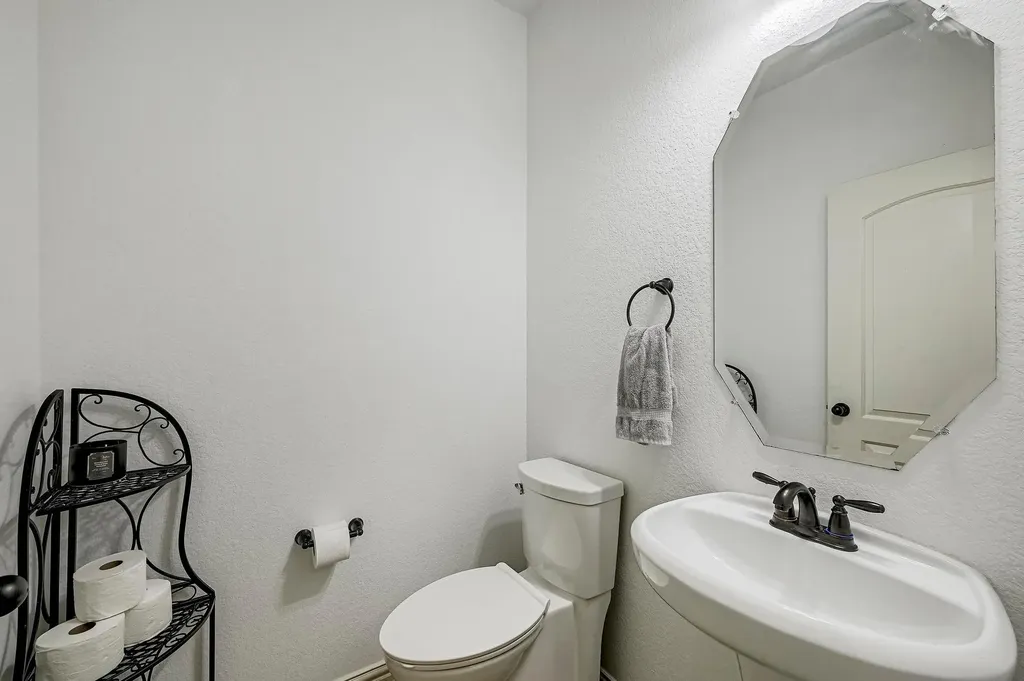 2229 Turtle Mountain Bend Austin TX 78748