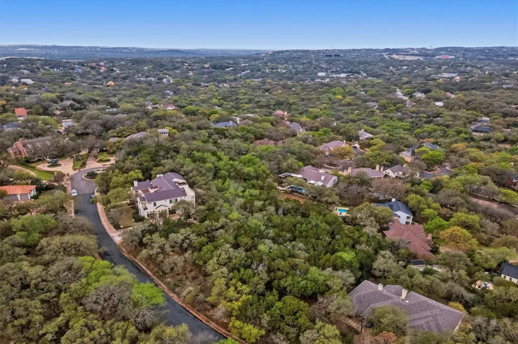 2904 Regents Park Austin TX 78746