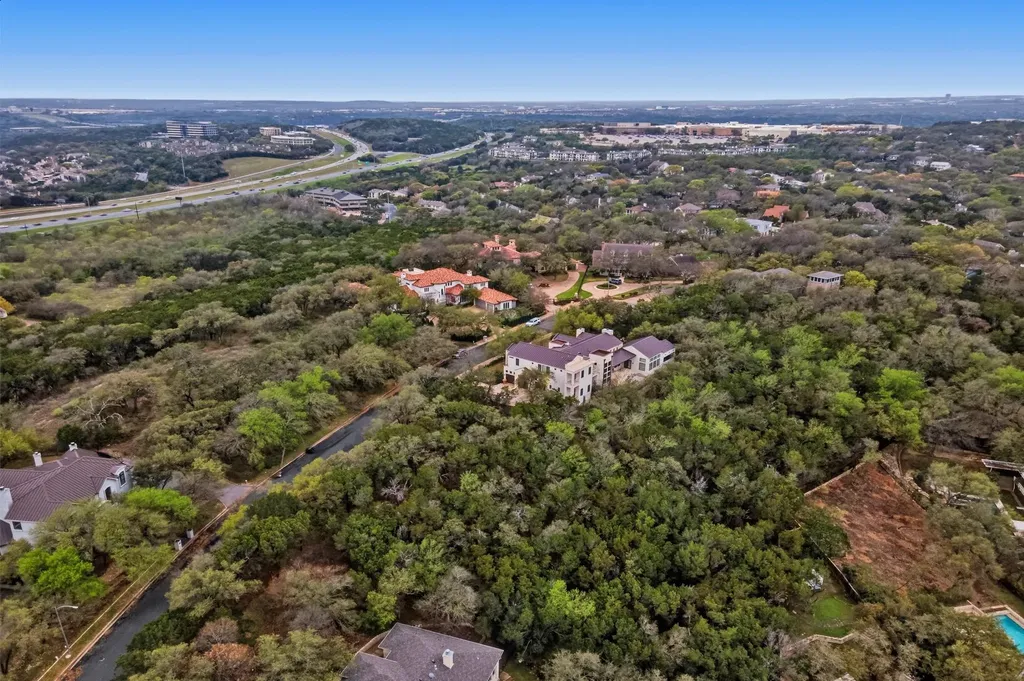 2904 Regents Park Austin TX 78746