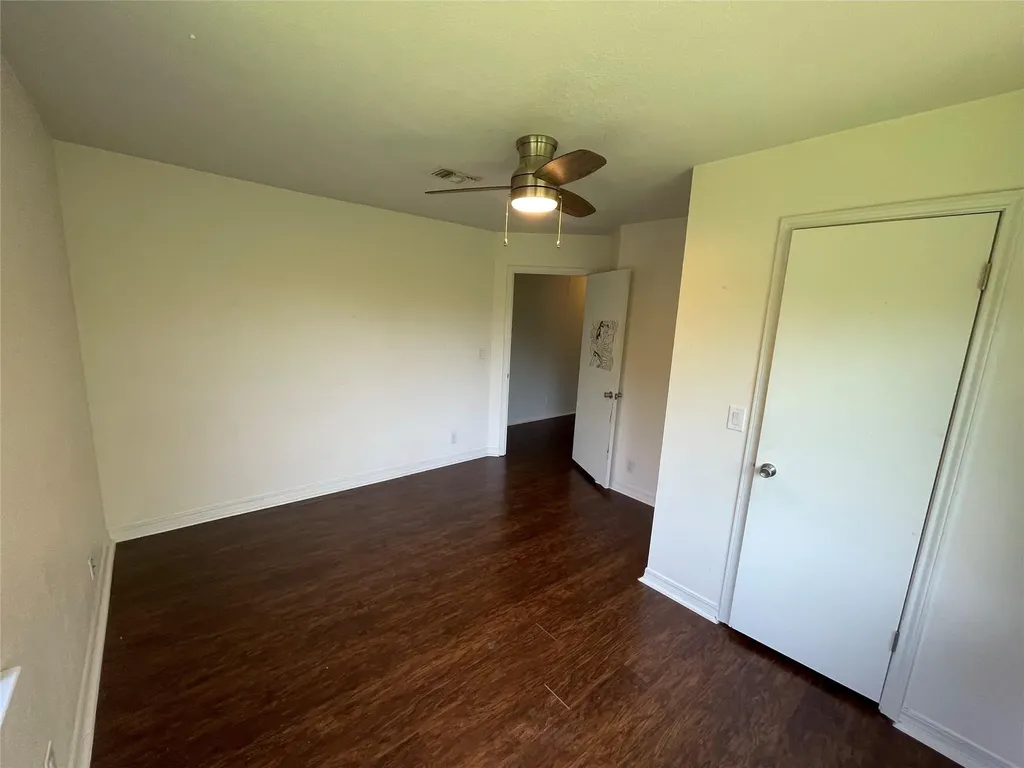 20812 Buena Vista Lago Vista TX 78645