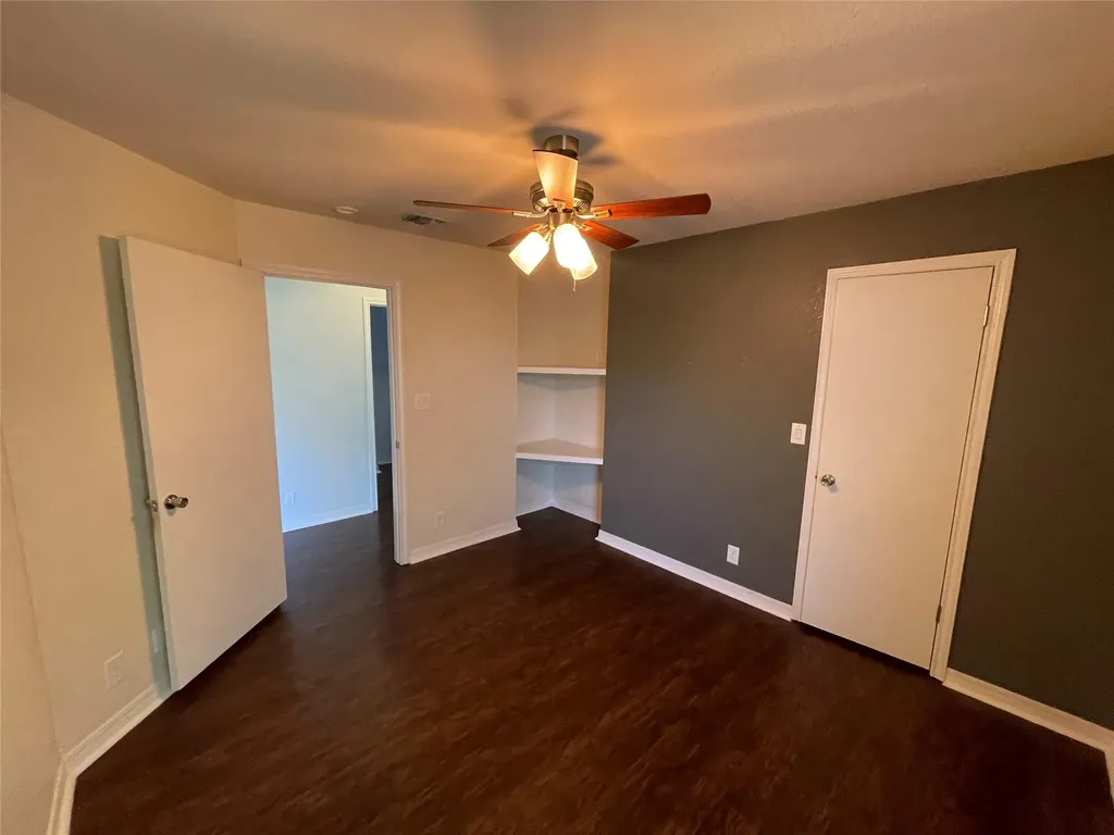 20812 Buena Vista Lago Vista TX 78645