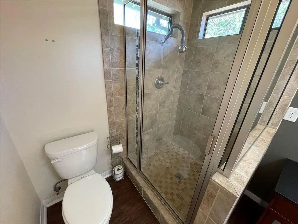 20812 Buena Vista Lago Vista TX 78645