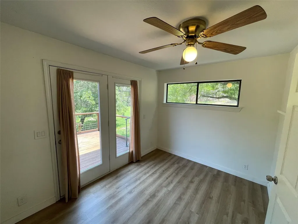 20812 Buena Vista Lago Vista TX 78645
