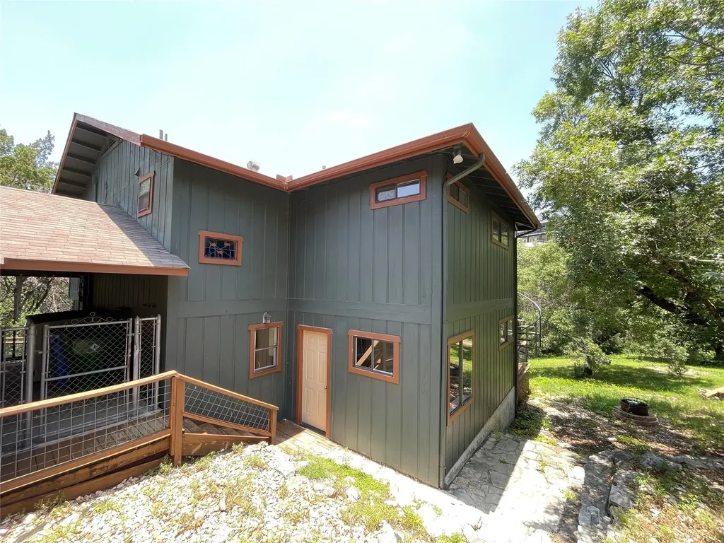 20812 Buena Vista Lago Vista TX 78645