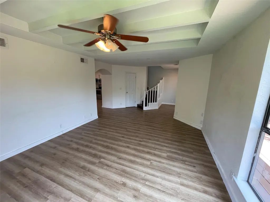 20812 Buena Vista Lago Vista TX 78645