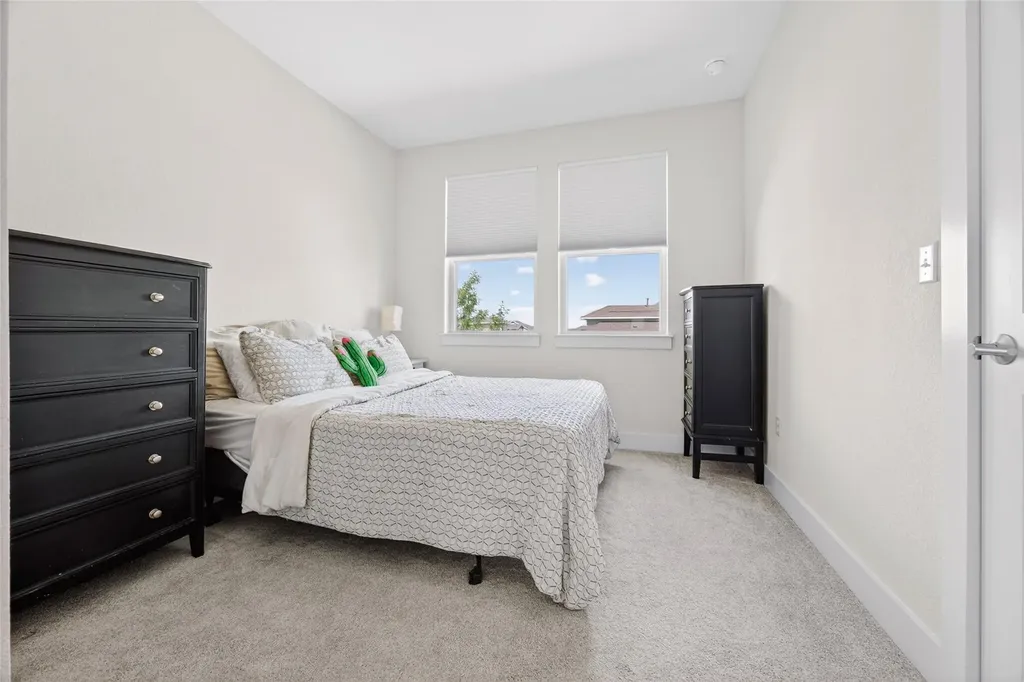 6205 Dumfries Lane Austin TX 78744