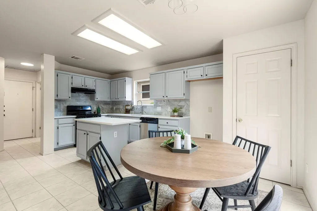 208 Natali Street Austin TX 78748