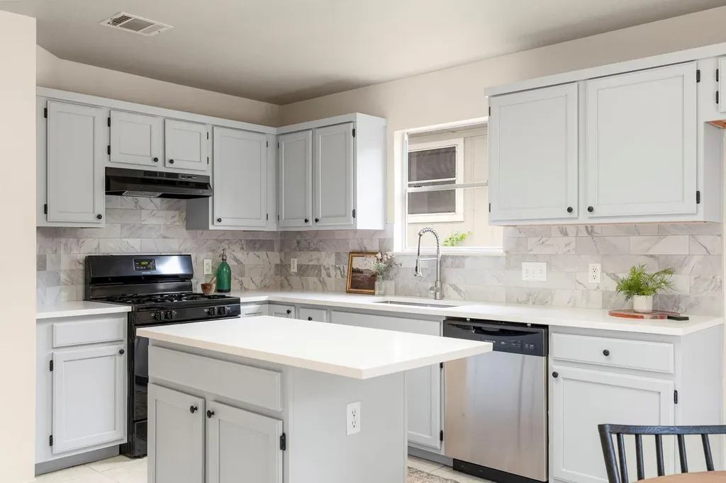 208 Natali Street Austin TX 78748