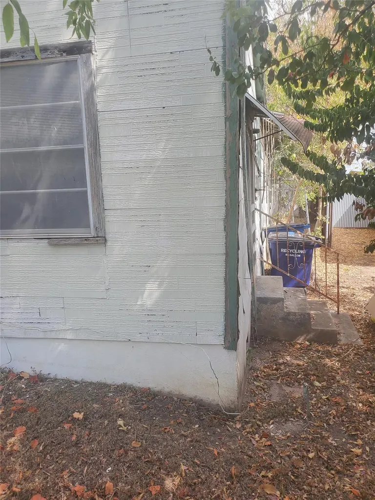 1805 Mckinley Avenue Austin TX 78702