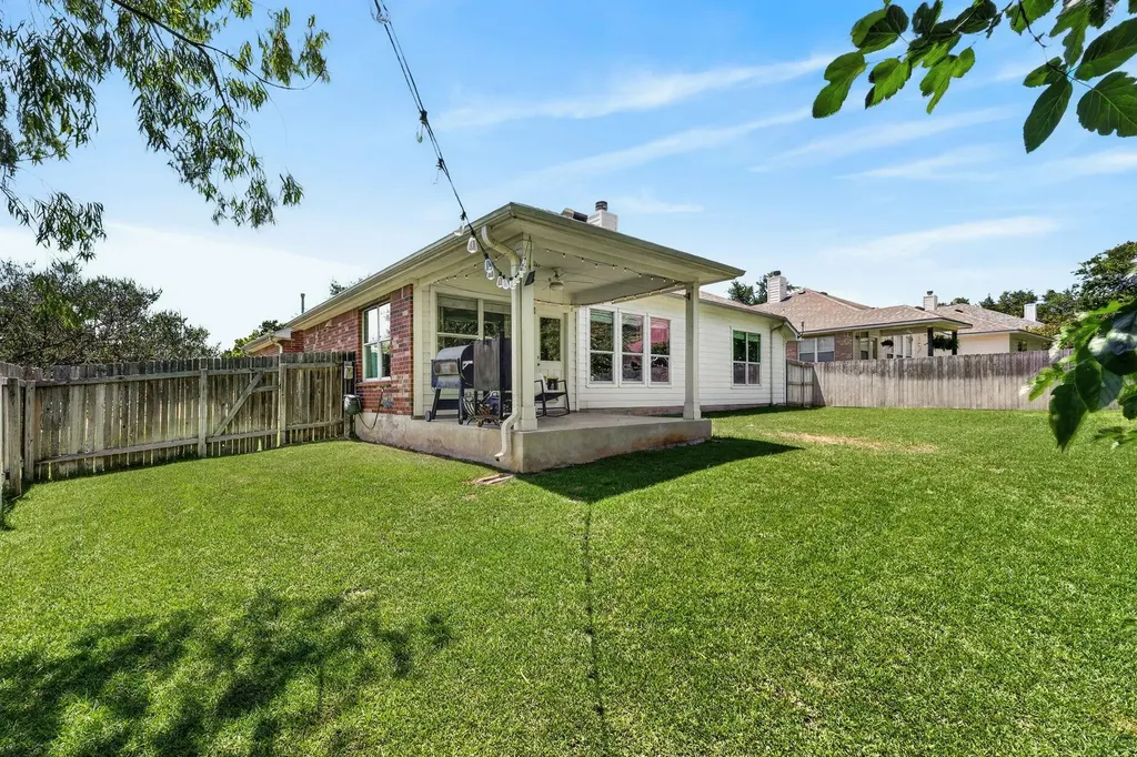 2504 Branding Iron Lane Leander TX 78641