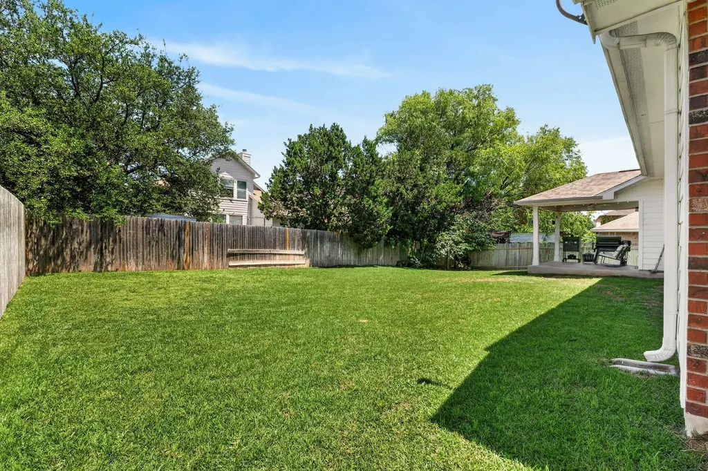 2504 Branding Iron Lane Leander TX 78641