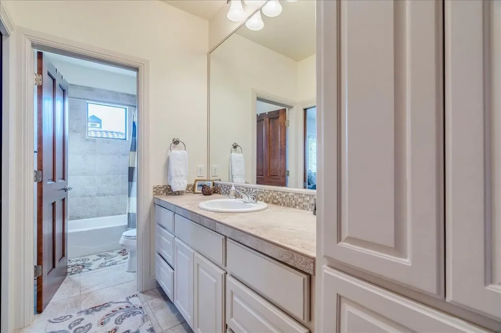 13 Borello Drive Austin TX 78738
