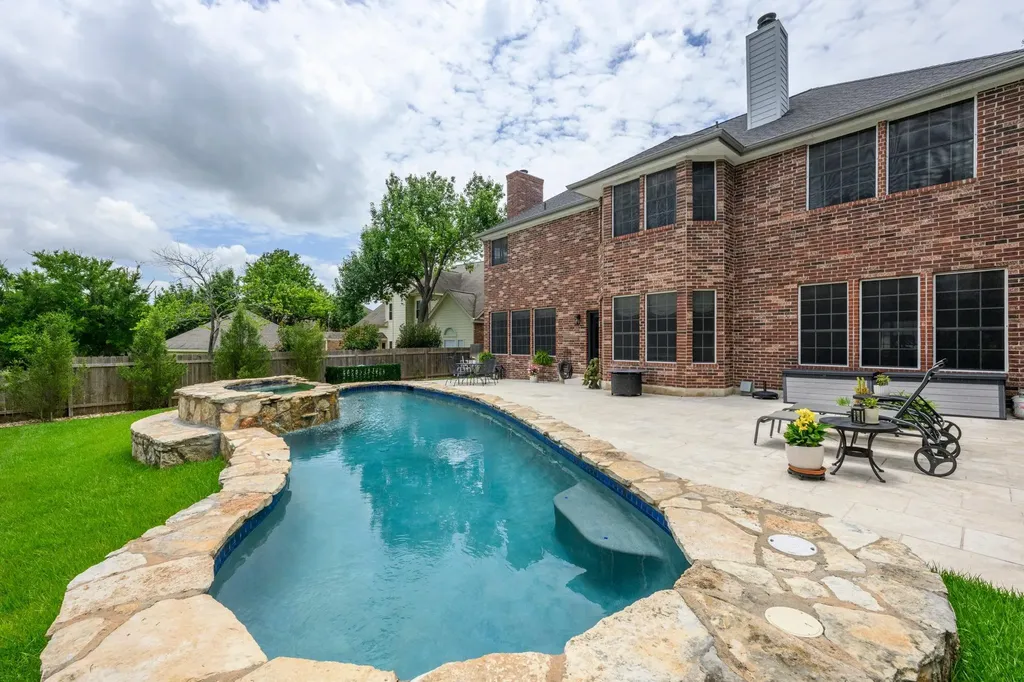 2809 Creeks Edge Parkway Austin TX 78733