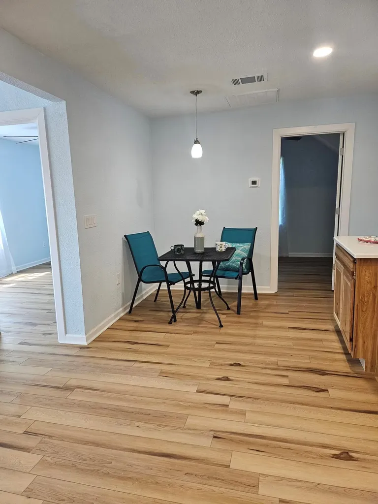 103 N Rhomberg Street Burnet TX 78611