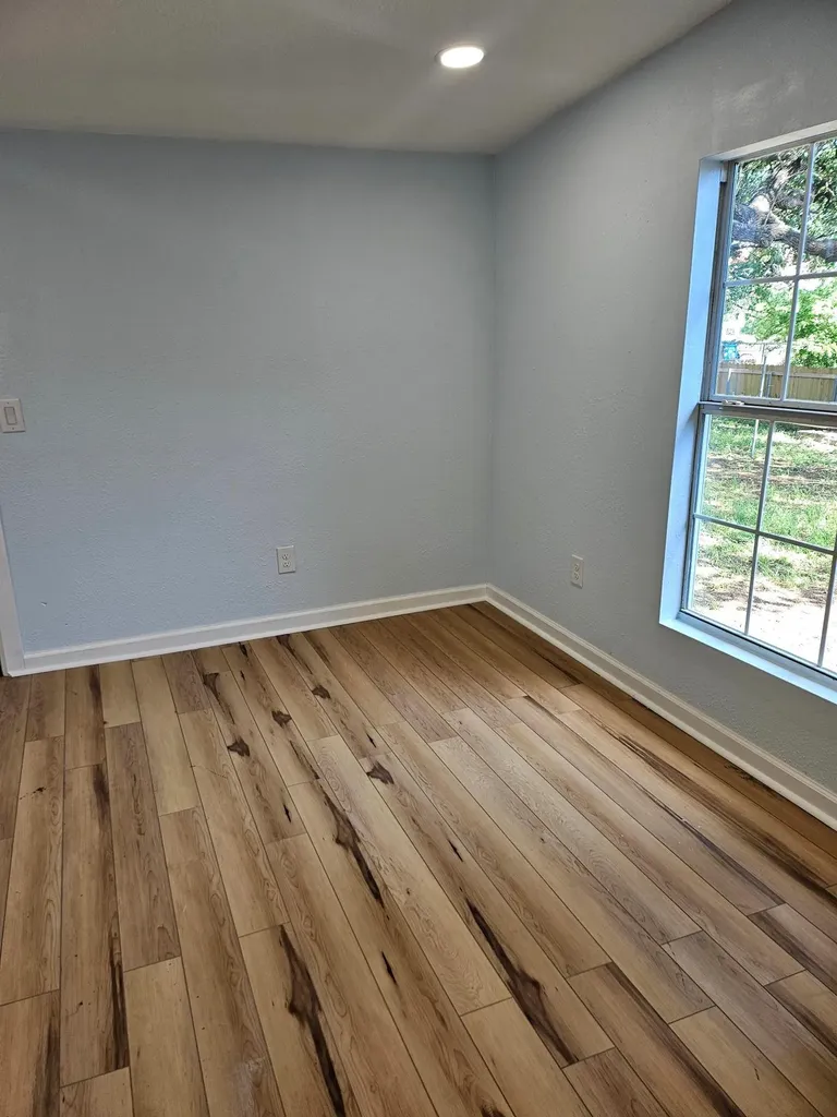 103 N Rhomberg Street Burnet TX 78611