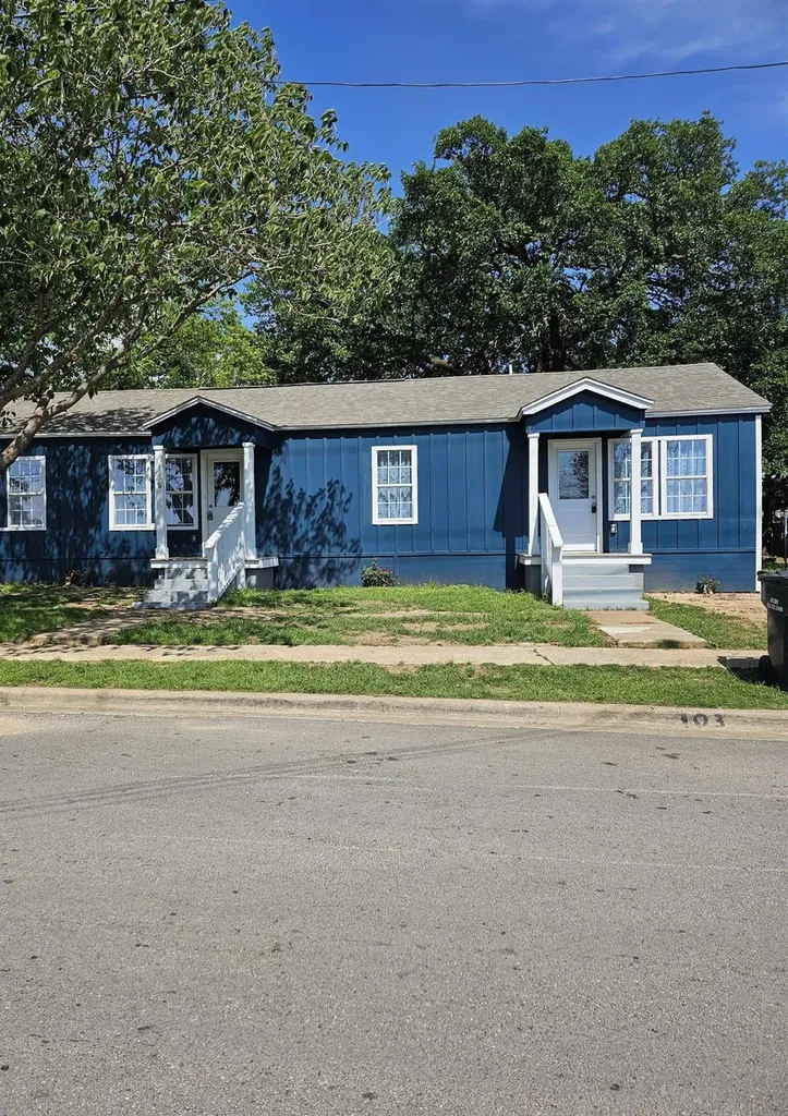 103 N Rhomberg Street Burnet TX 78611