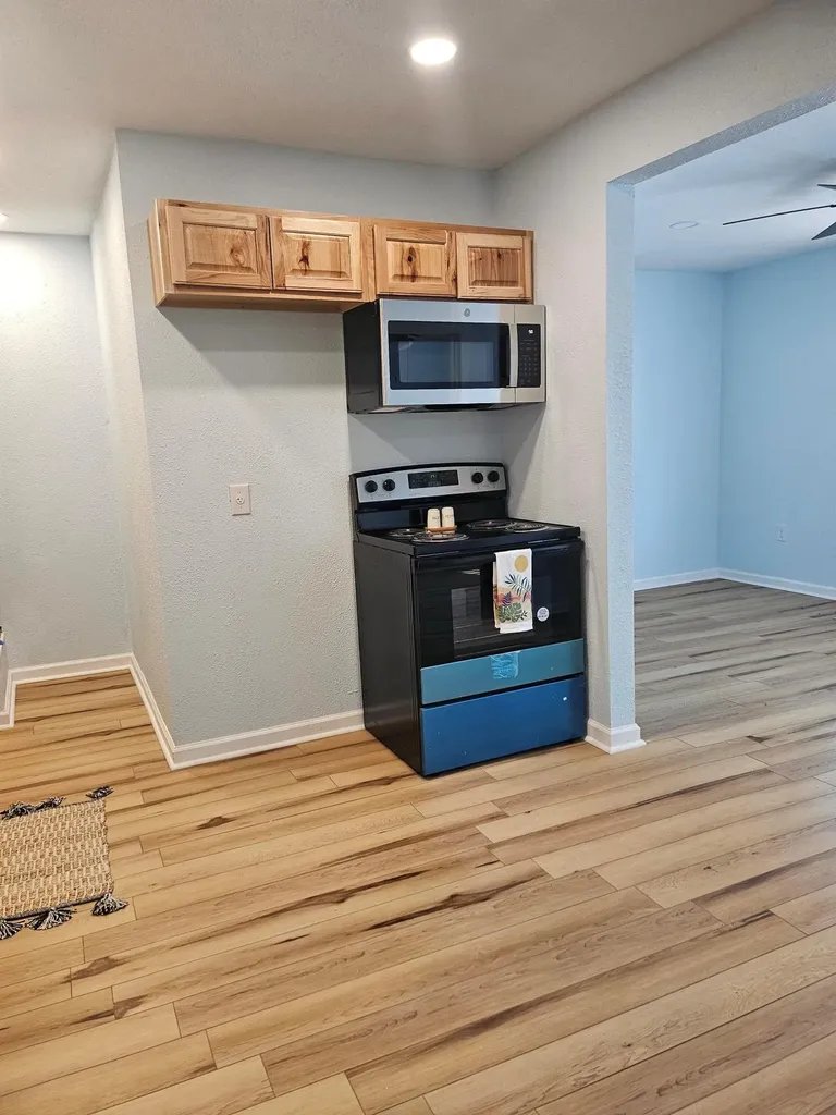 103 N Rhomberg Street Burnet TX 78611