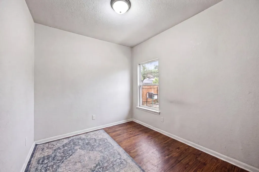 4408 Lendall Lane Austin TX 78744