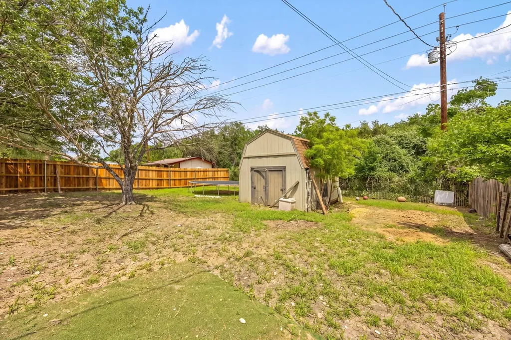 4408 Lendall Lane Austin TX 78744