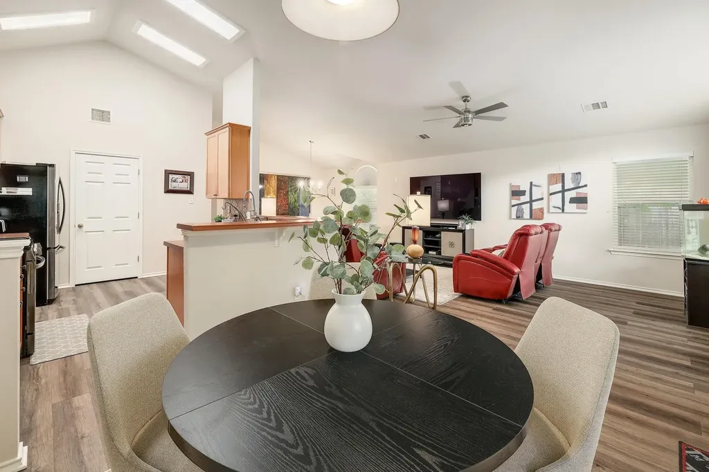 17407 Orwell Lane Round Rock TX 78664