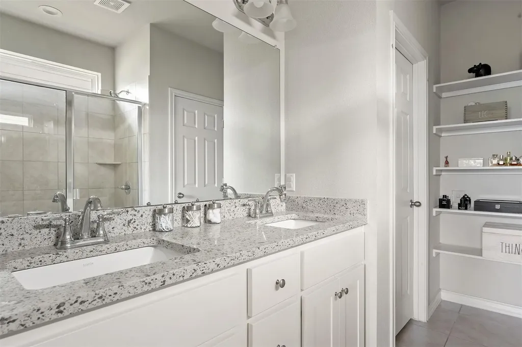 11917 Cimaizon Drive Austin TX 78725