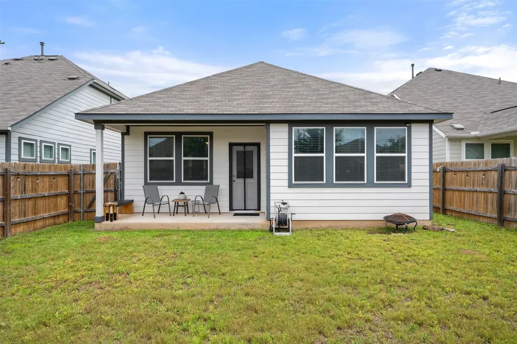11917 Cimaizon Drive Austin TX 78725