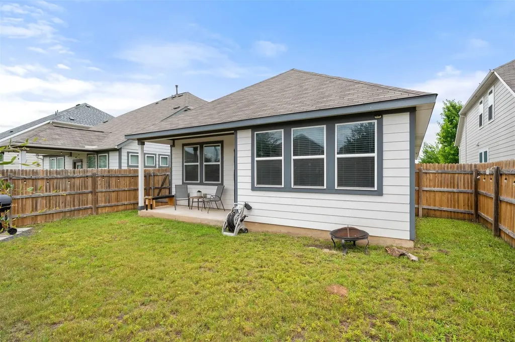 11917 Cimaizon Drive Austin TX 78725