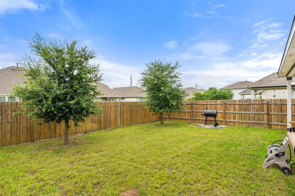 11917 Cimaizon Drive Austin TX 78725