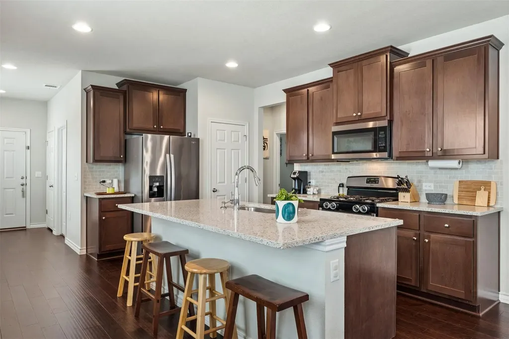 11917 Cimaizon Drive Austin TX 78725