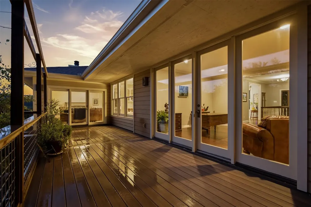 1504 Twilight Ridge Drive Austin TX 78746
