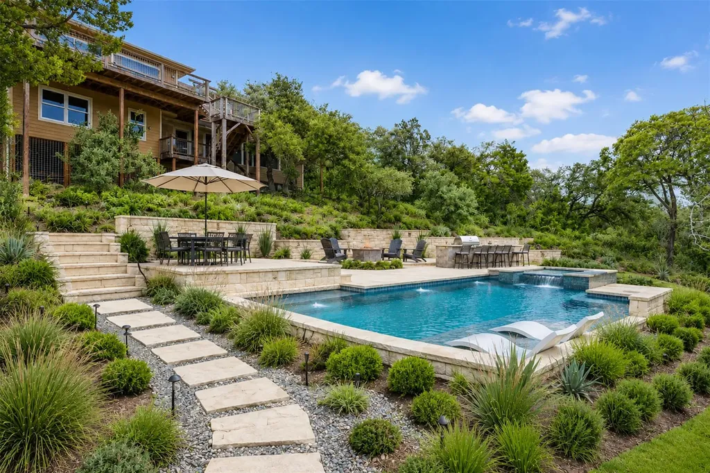 1504 Twilight Ridge Drive Austin TX 78746