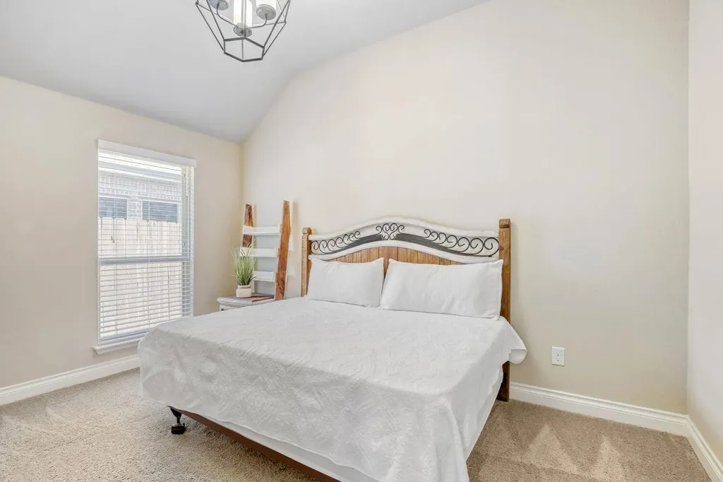 2416 Burberry Lane Leander TX 78641