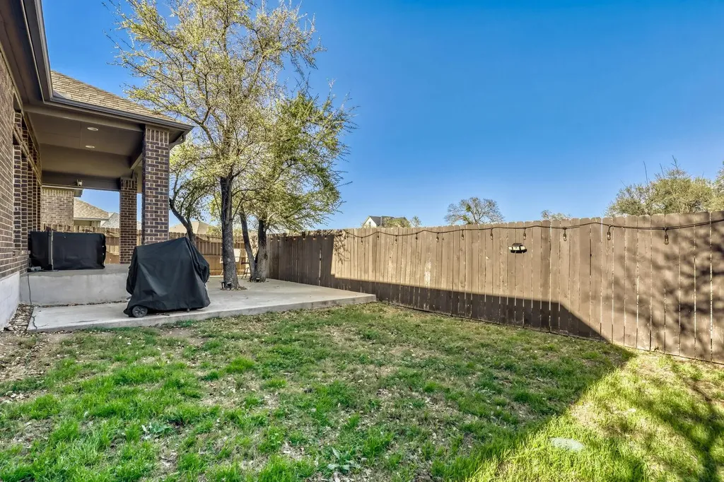 2416 Burberry Lane Leander TX 78641