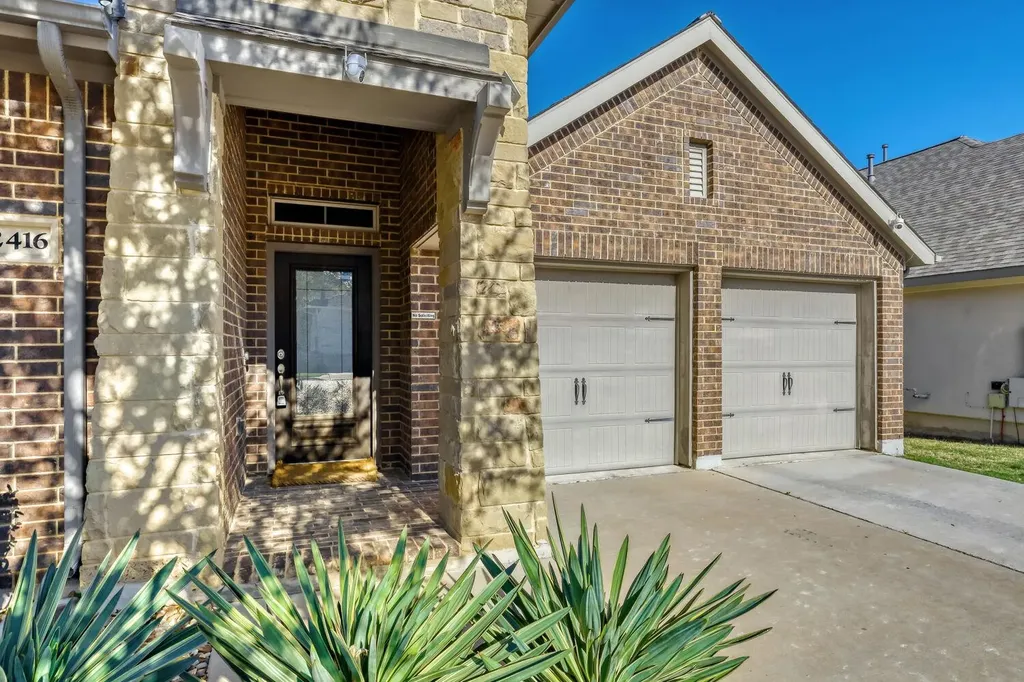 2416 Burberry Lane Leander TX 78641