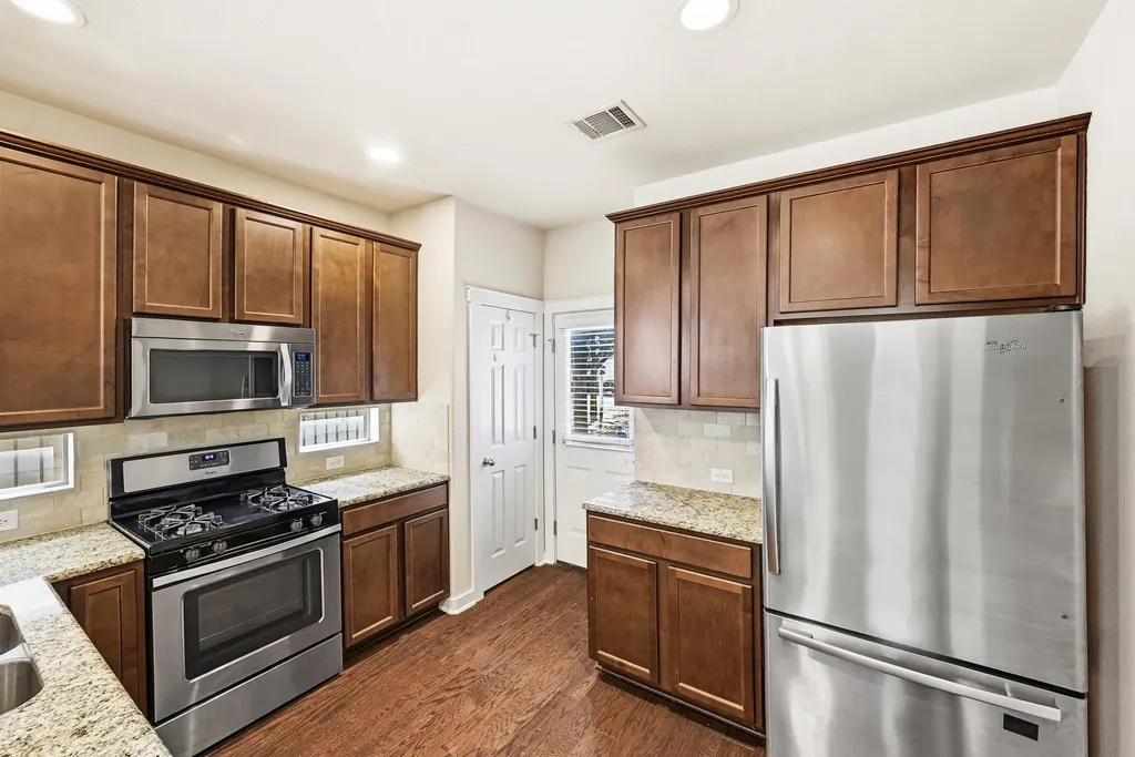 2101 Rivers Edge Way Austin TX 78741