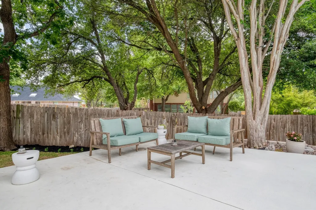 2 Scenic Terrace Round Rock TX 78664