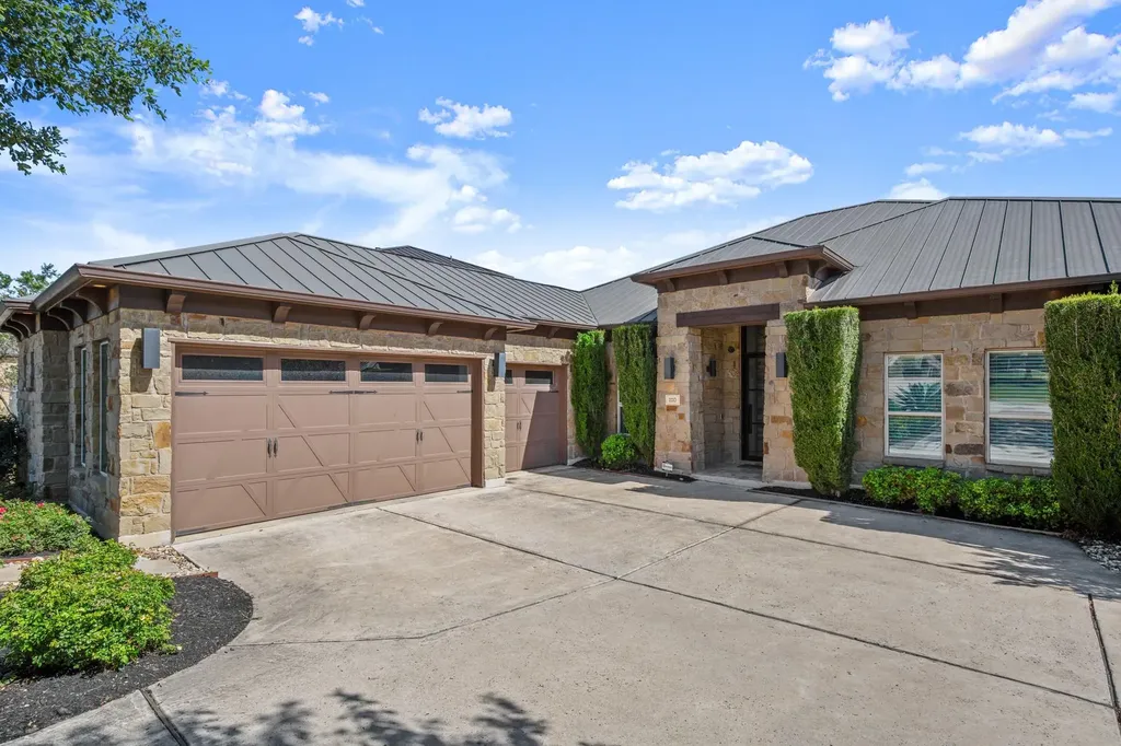 1110 Crestone Stream Drive Austin TX 78738