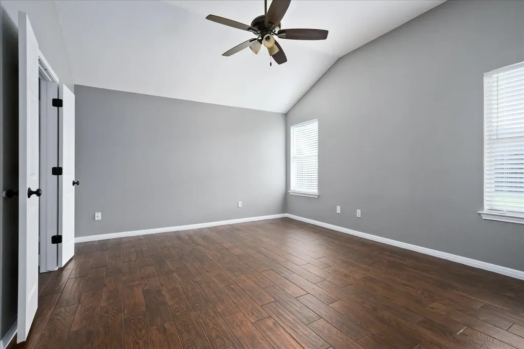 403 Thunderstorm Avenue Lockhart TX 78644