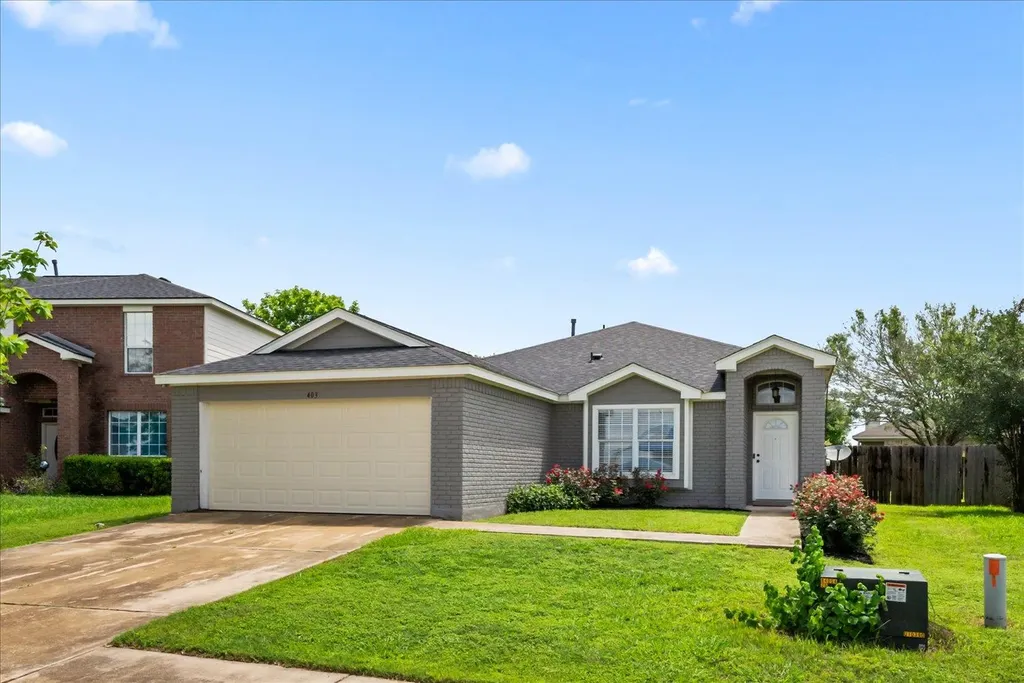 403 Thunderstorm Avenue Lockhart TX 78644
