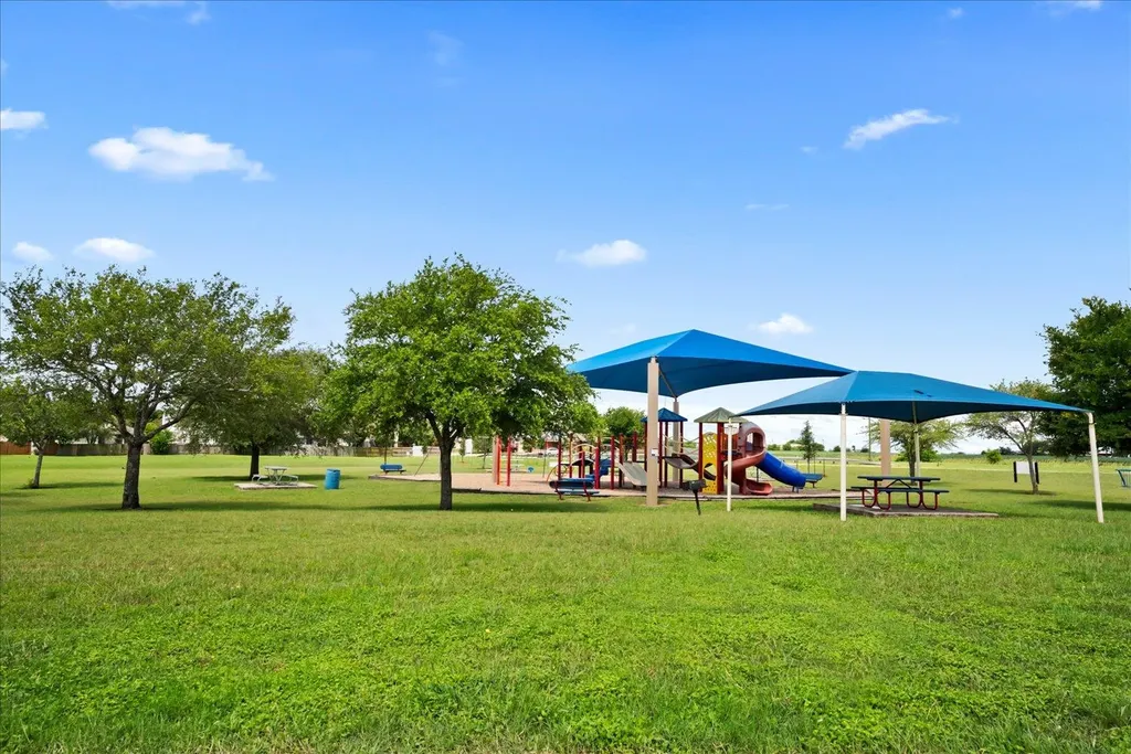 403 Thunderstorm Avenue Lockhart TX 78644